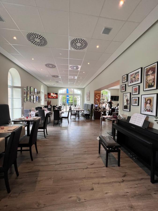 Eschberger Hof Hotel Saarbrücken Buitenkant foto